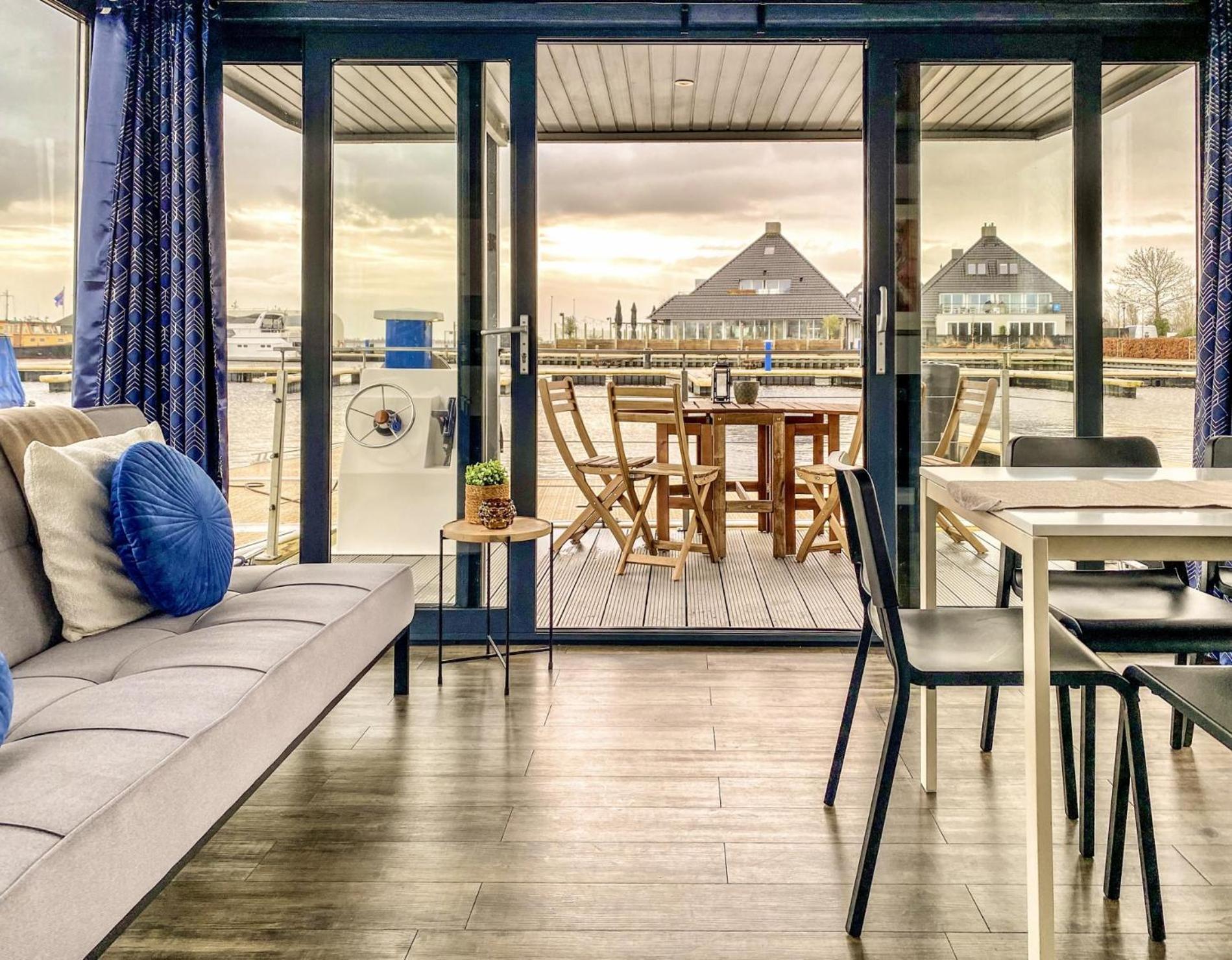 Houseboat Blue Sneekermeer Offingawier Extérieur photo